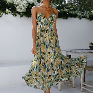 Hello Molly midi dress